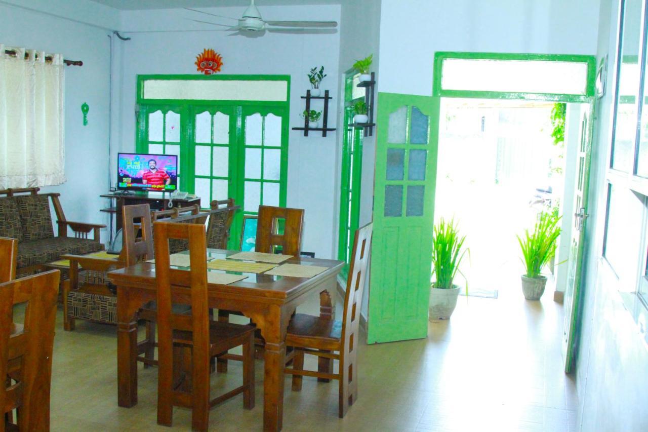 The Garnet Mirissa Otel Dış mekan fotoğraf